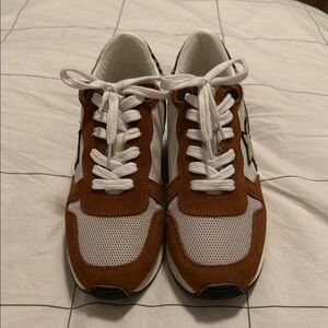 Vintage Havana Brown and White Star Sneakers Size 8.5
